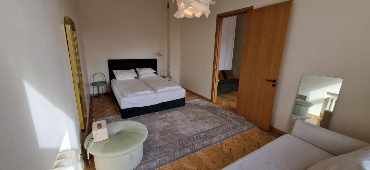 Tyzen39&38 Luxury Apartment VNO Exterior foto
